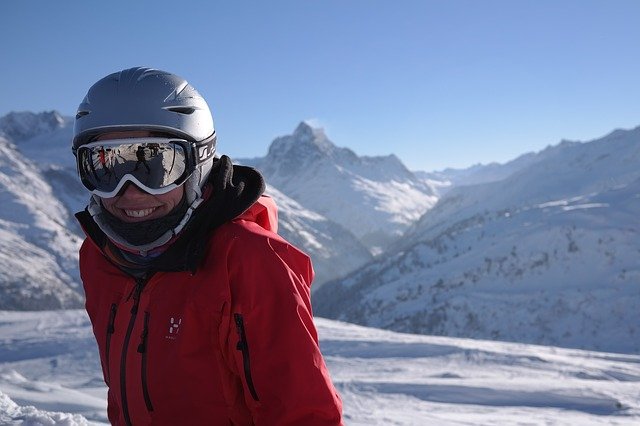 hory žena lyžovanie.jpg